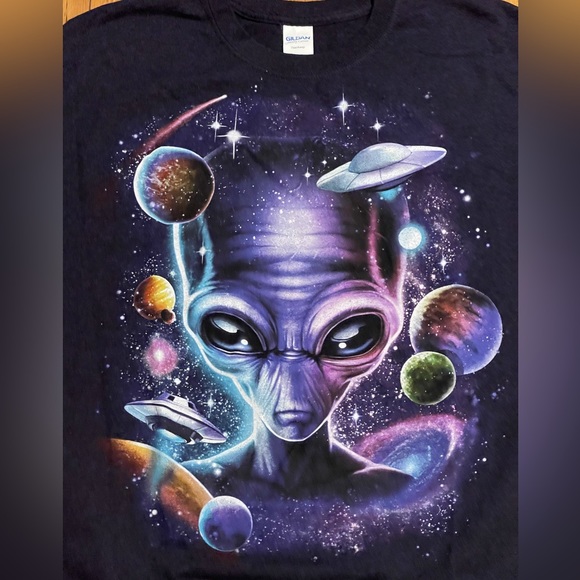 Alien Graphic Tee - Picture 3 of 8